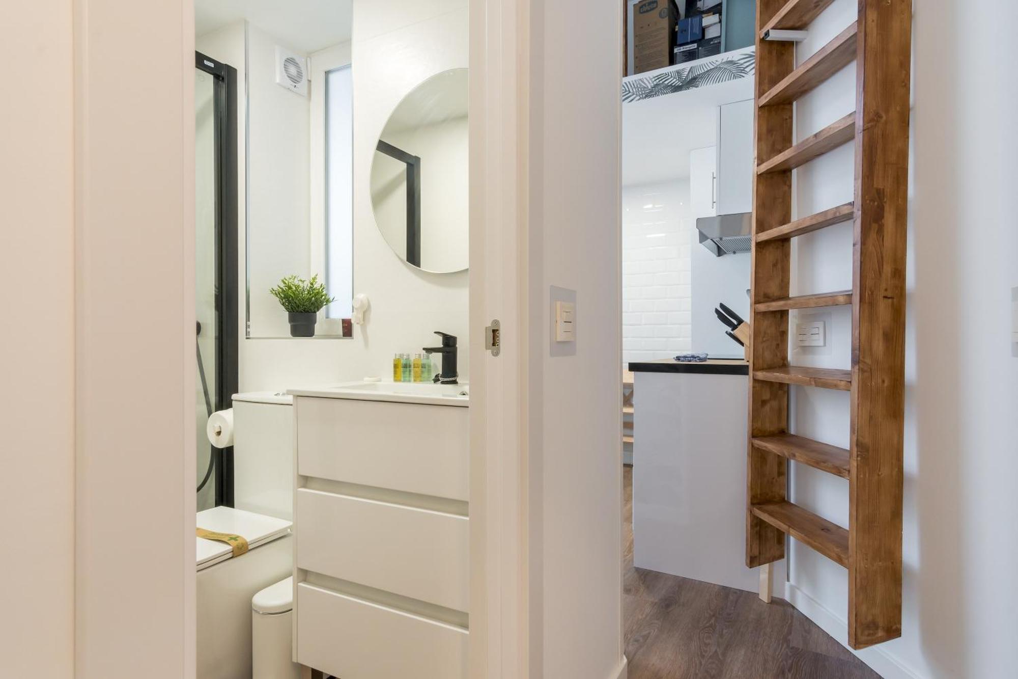Modern And Cozy- 1 Bedroom 1 Bathroom -Lavapies Madrid Exterior foto